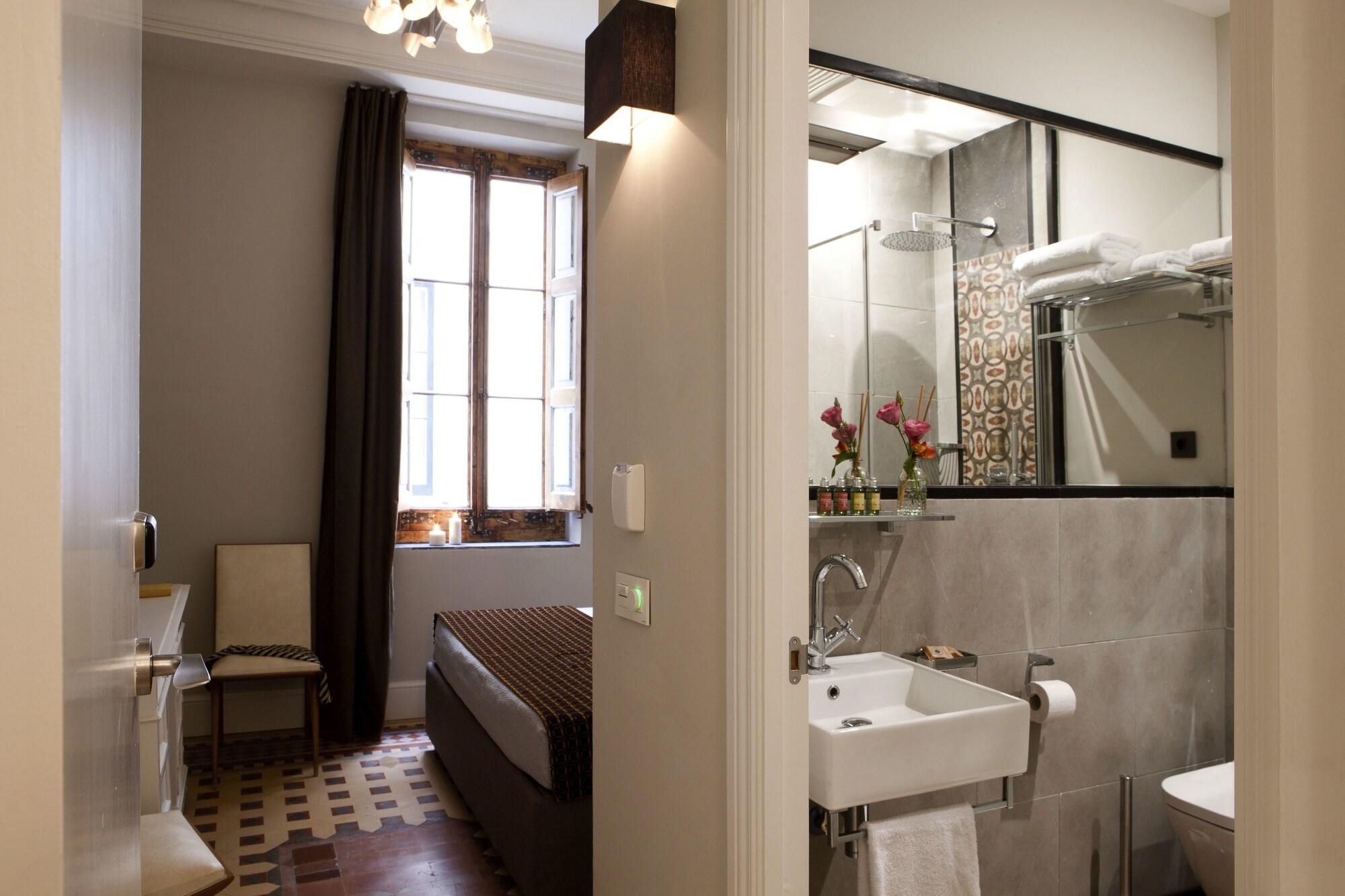 We Boutique Nocleg ze śniadaniem 3*